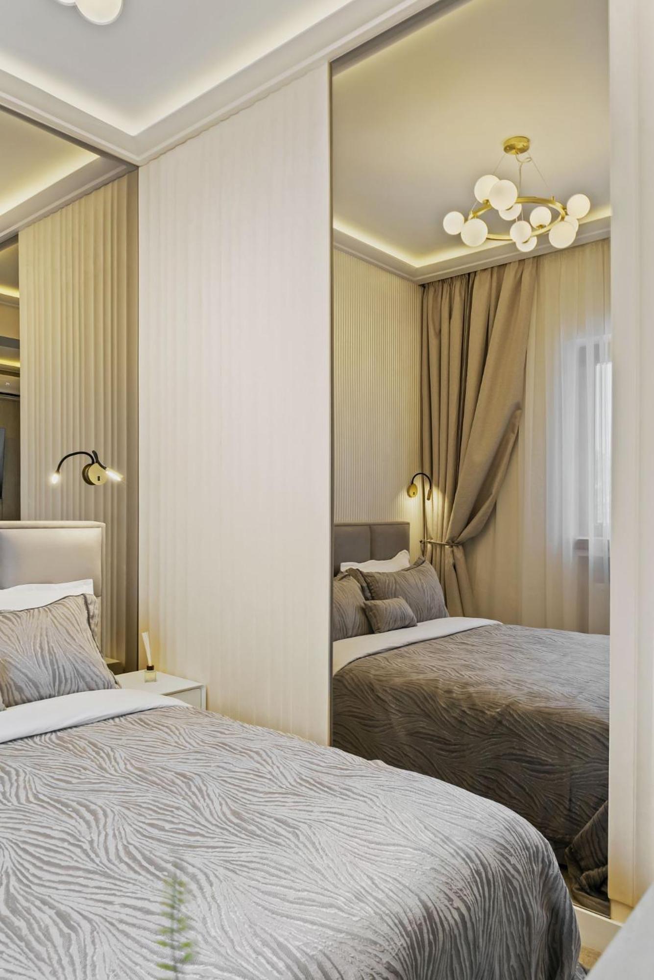 Studio Jungle Breath - City Centre Бухарест Екстер'єр фото