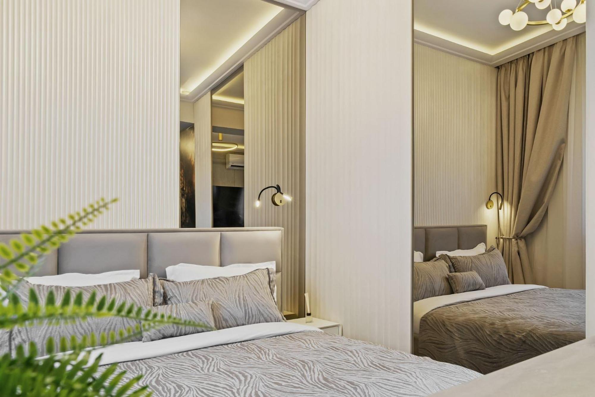 Studio Jungle Breath - City Centre Бухарест Екстер'єр фото
